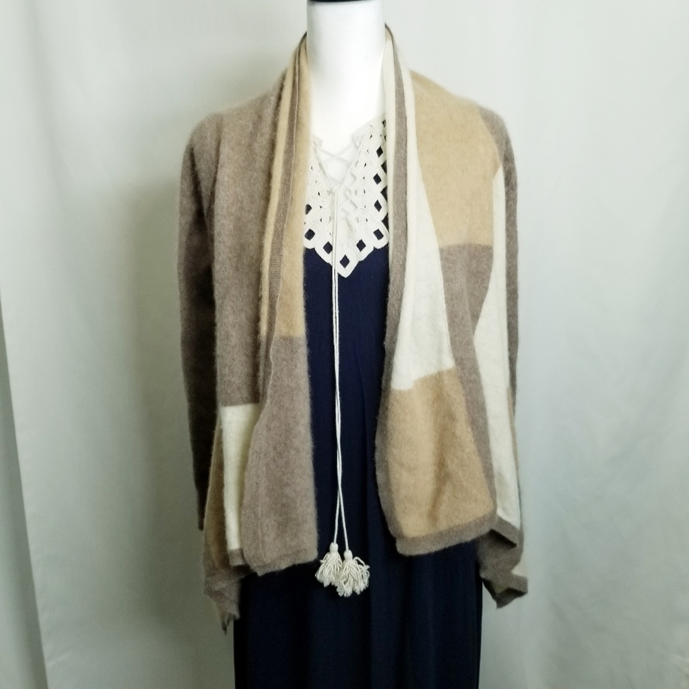 Cashmere Charter Club 2 ply color block open front waterfall Medium small hole